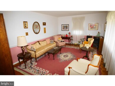 166 Watergate Dr, Feasterville Trevose, PA 19053 - photo 5