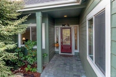 844 Ribbon Falls Rd, Redmond, OR 97756 - photo 2