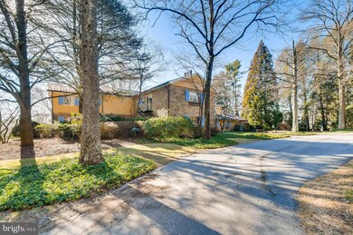 11205 Falls Rd, Lutherville Timonium, MD 21093 - photo 3