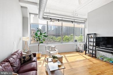 2200 28 Arch St unit 409, Philadelphia, PA 19103 - photo 3