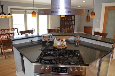 3629 Frederick Dr, Ann Arbor, MI 48105 - photo 2