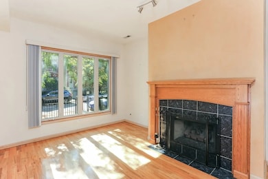 1444 W Walton St unit 1, Chicago, IL 60642 - photo 5