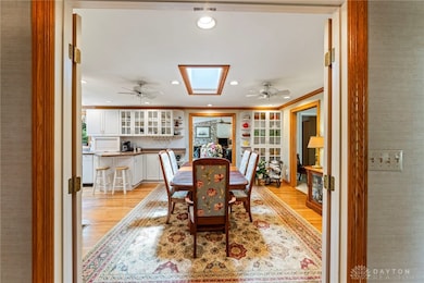 dining room from entry way