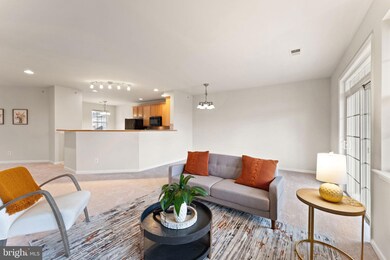 13837 Gullane Dr, Woodbridge, VA 22191 - photo 5