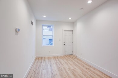 2028 N Palethorp St, Philadelphia, PA 19122 - photo 5
