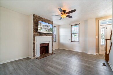 1002 Vine St, West Newton, PA 15089 - photo 4