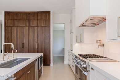 Gourmet Kitchen