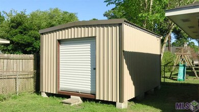 Finest Quality: Steel girders,  epoxy/plywood floo