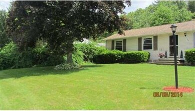 24 Riverview Dr, Southbridge, MA 01550 - photo 2