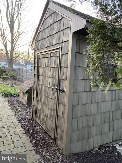 126 Cypress Dr, East Windsor, NJ 08520 - photo 5