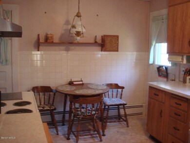 Eating area in kitchen
