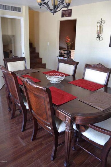 06-dining1
