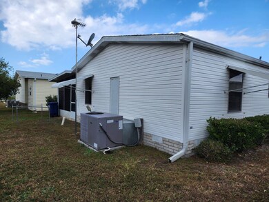 1046 SE Plumbob Way, Crystal River, FL 34429 - photo 4