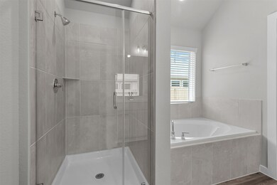 1214 Filly Creek Dr, Alvin, TX 77511 - photo 4