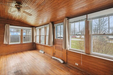 129-N-Waldo-St-Tekonsha-MI-49092-WindowS
