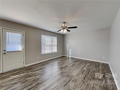 2120 Ballingarry Dr, Statesville, NC 28625 - photo 2