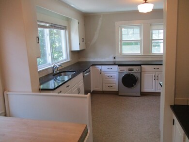 112 Warwick Rd unit 1, West Newton, MA 02465 - photo 2