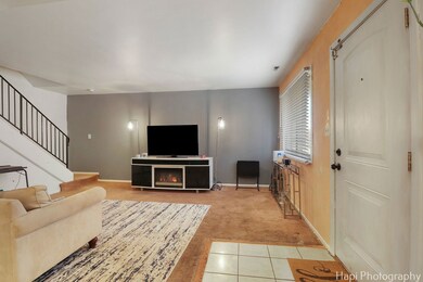 2572 Berkshire Ct unit 2, Waukegan, IL 60087 - photo 3