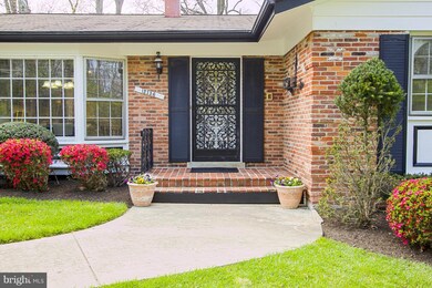 12736 Middlevale Ln, Silver Spring, MD 20906 - photo 2