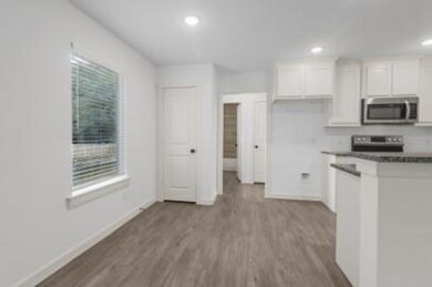 2514 S Fannin Ave unit 2514, Denison, TX 75020 - photo 4