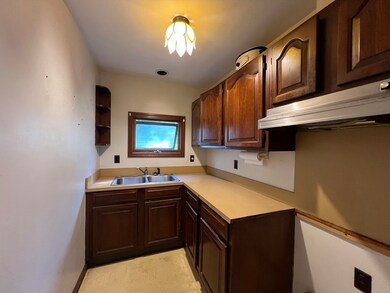 509 N Belmont St, Fall River, MA 02720 - photo 4