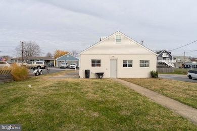 7609 Iroquois Ave, Sparrows Point, MD 21219 - photo 3