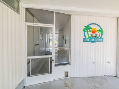 136 E Sterling Way, Leesburg, FL 34788 - photo 4