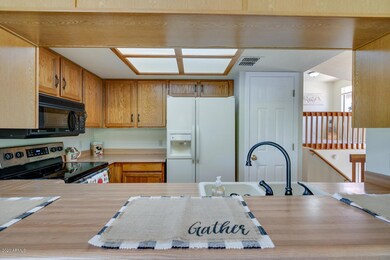 563 N Maple St, Chandler, AZ 85226 - photo 7