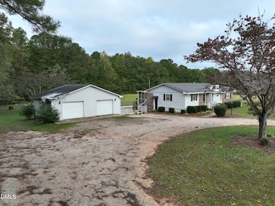 5868 Massey Rd, Zebulon, NC 27597 - photo 3