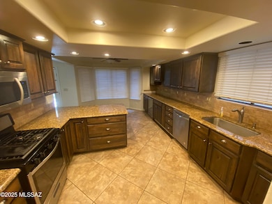 10252 N Cape Fear Ln, Tucson, AZ 85737 - photo 4