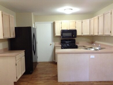 2075 Constitution Ct, Aurora, IL 60506 - photo 5