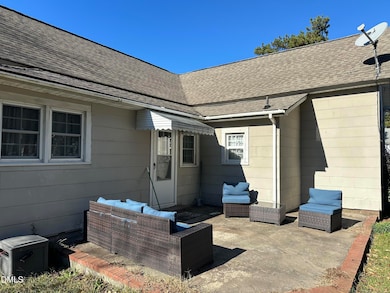 411 W J St, Erwin, NC 28339 - photo 4