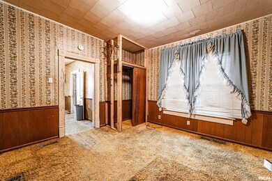 1204 Broadway St, Lincoln, IL 62656 - photo 5