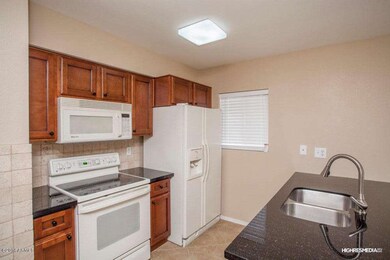 6421 S Stanley Place unit A, Tempe, AZ 85283 - photo 2