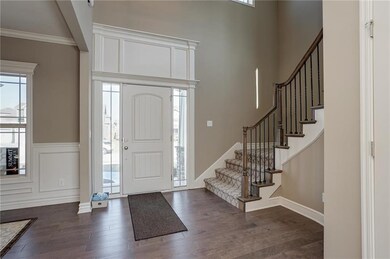 4224 SW Stoney Brook Dr, Lee's Summit, MO 64082 - photo 2