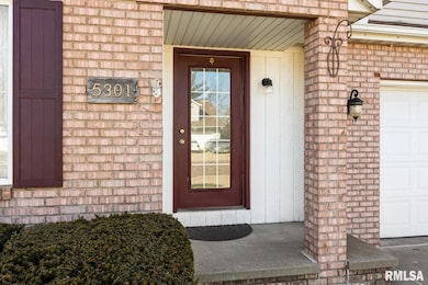 5301 N Castleberry Dr, Peoria, IL 61615 - photo 3