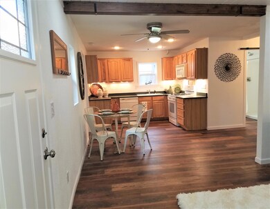 905 NW D St, Grants Pass, OR 97526 - photo 5