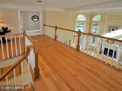8654 Oak Chase Cir, Fairfax Station, VA 22039 - photo 3