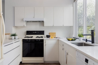 2 Ellery Square, Cambridge, MA 02138 - photo 5