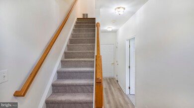 42809 Sykes Terrace, Chantilly, VA 20152 - photo 3