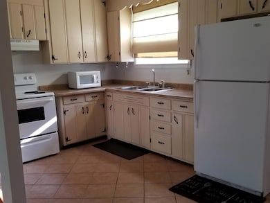 Kitchen- appliances included