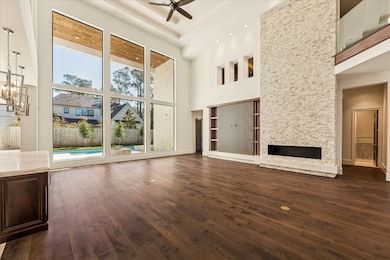 318 Knipp Rd, Houston, TX 77024 - photo 3