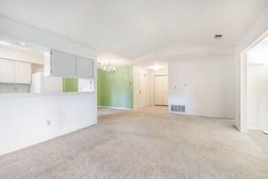 3116WindcrestCtNE-9