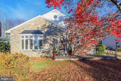 7033 Sherwood Rd, Philadelphia, PA 19151 - photo 2