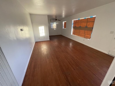 1104 W Point Dr, Bakersfield, CA 93305 - photo 7