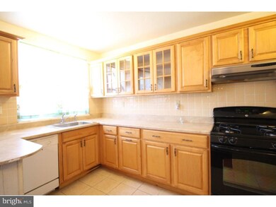 8622 Provident Rd, Philadelphia, PA 19150 - photo 6