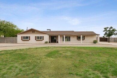 001-photo-front-view-9160138