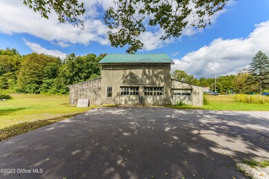 475 Maple Ave unit NYS, Saratoga Springs, NY 12866 - photo 4