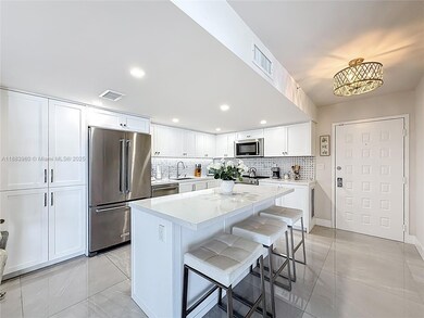 Le Trianon Condominium unit 20C, Miami Beach, FL 33140 - photo 7