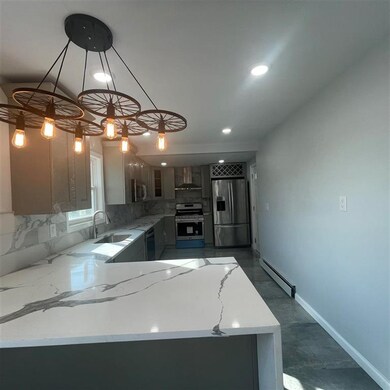 49 Suburbia Ct, Jersey City, NJ 07305 - photo 7